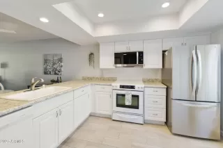 Photo #4: 6943165 Listing