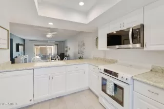 Photo #5: 6943165 Listing