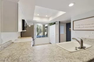 Photo #6: 6943165 Listing