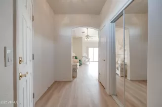 Photo #4: 6943217 Listing