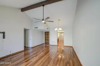 Photo #6: 6943235 Listing 