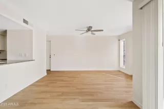 Photo #3: 6943488 Listing