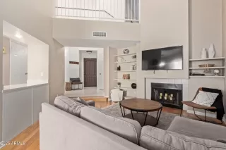 Photo #3: 6943547 Listing