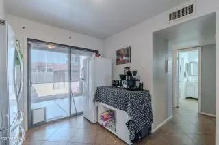 Photo #6: 6943587 Listing