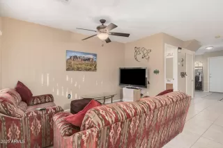 Photo #5: 6943887 Listing 