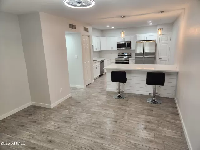 MLS: 6943953 Condo For Sale