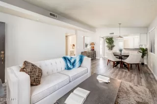 Photo #2: 6943954 Listing