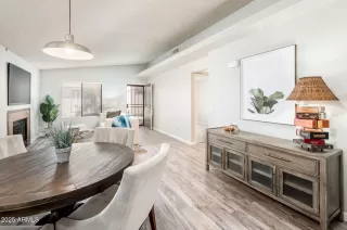 Photo #4: 6943954 Listing