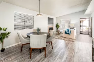 Photo #5: 6943954 Listing