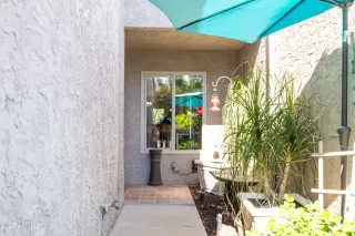 Photo #1: 6943956 Listing 