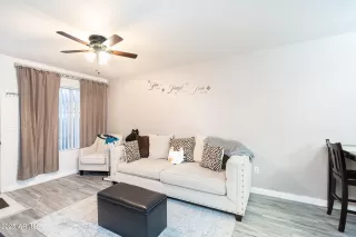 Photo #6: 6944053 Listing