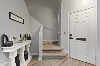 Photo #4: 6944064 Listing