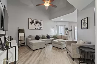 Photo #5: 6944064 Listing