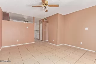 Photo #3: 6944109 Listing