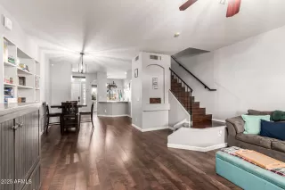 Photo #6: 6944307 Listing