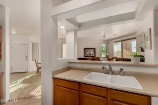 Photo #6: 6944322 Listing 