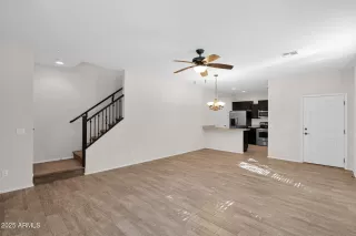 Photo #4: 6944656 Listing