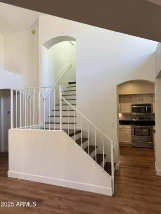 Photo #2: 6944756 Listing