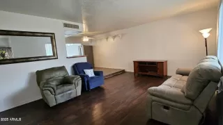 Photo #5: 6944787 Listing 