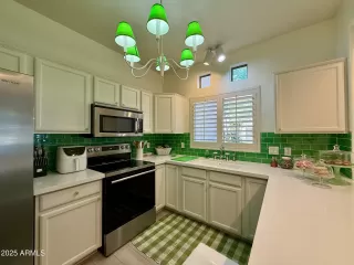 Photo #1: 6944859 Listing