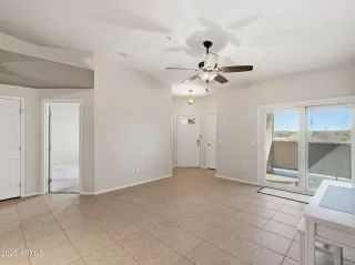 Photo #5: 6944916 Listing 