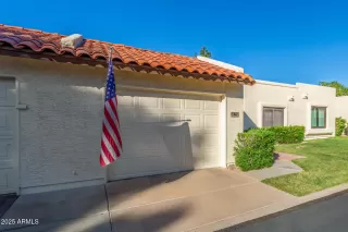 Photo #3: 6945326 Listing 