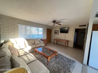 Photo #5: 6945352 Listing