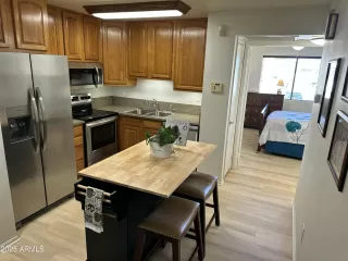 Photo #1: 6945562 Listing 