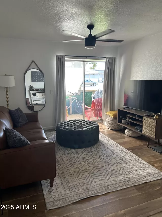 MLS: 6945604 Condo For Sale