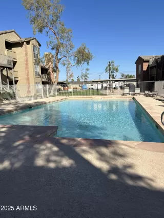 Photo #5: 6945604 Listing 