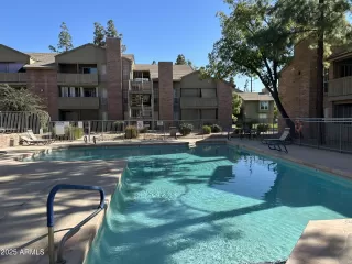 Photo #6: 6945604 Listing 