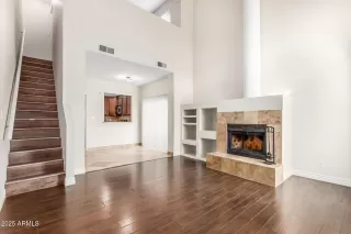 Photo #2: 6945614 Listing 