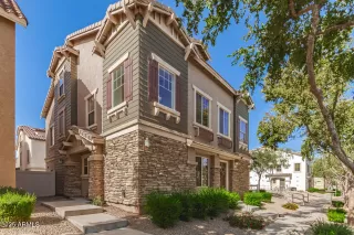 Photo #1: 6945781 Listing 