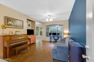 Photo #4: 6946406 Listing 