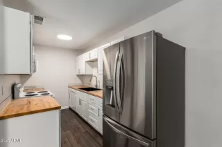 Photo #6: 6946632 Listing