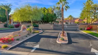 Photo #5: 6946828 Listing