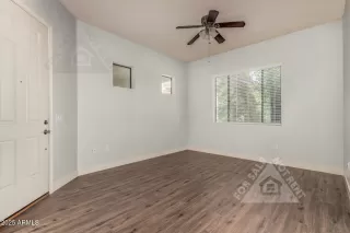 Photo #3: 6946836 Listing