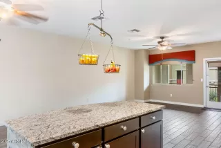 Photo #6: 6946877 Listing 