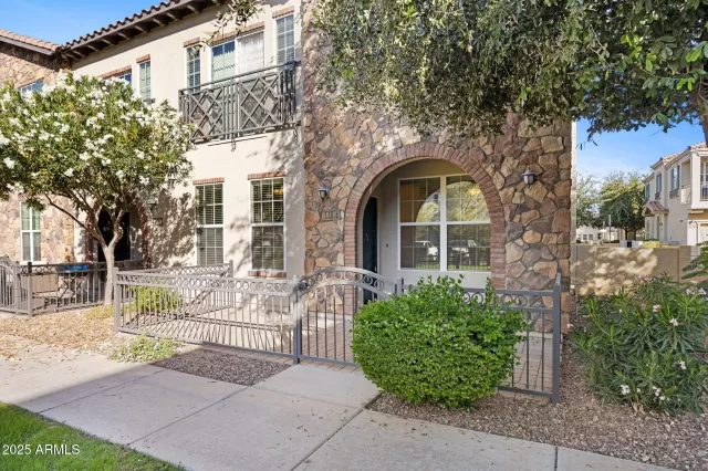 MLS: 6947150 Condo For Sale