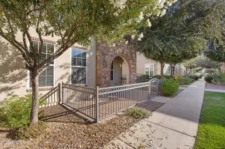 Photo #2: 6947150 Listing