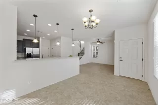 Photo #4: 6947150 Listing