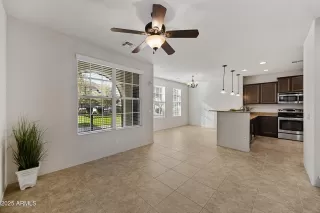 Photo #6: 6947150 Listing