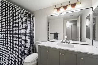 Photo #6: 6947182 Listing 