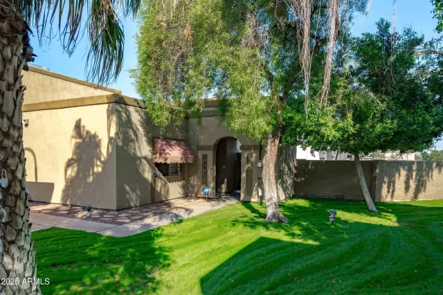 MLS: 6947307 Condo For Sale