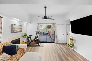 Photo #2: 6947307 Listing 