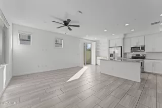 Photo #2: 6947417 Listing 