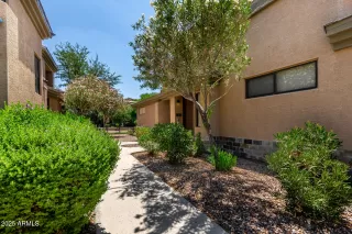 Photo #6: 6947617 Listing