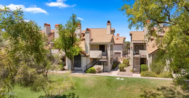 MLS: 6947656 Condo For Sale