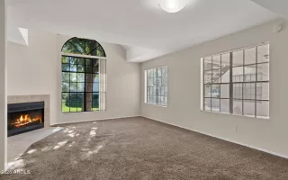 Photo #5: 6947656 Listing