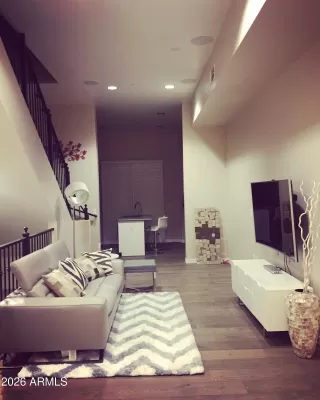 Photo #1: 6947734 Listing